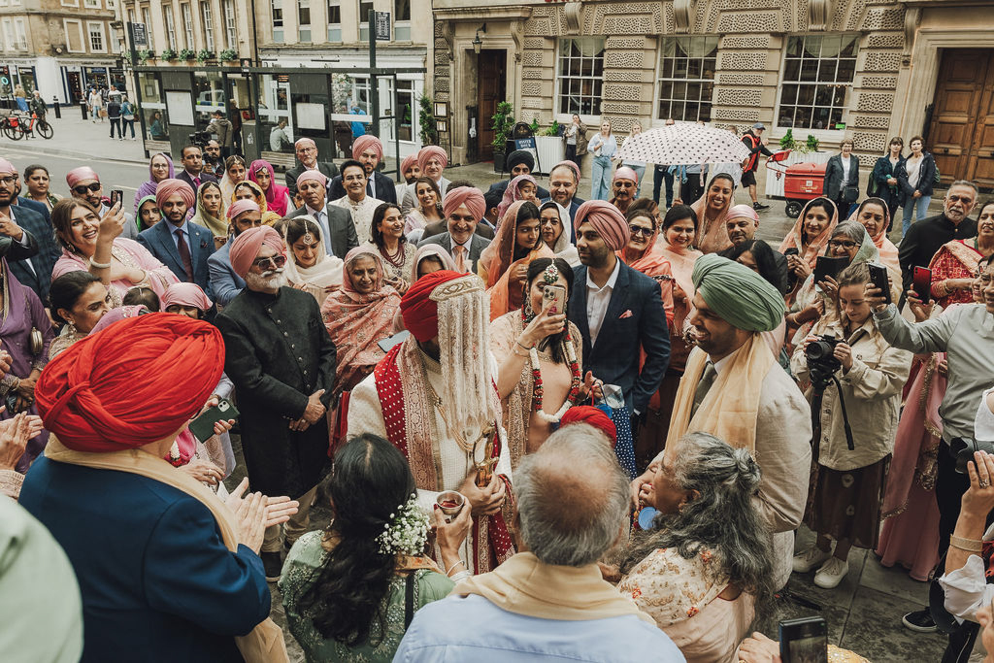 Guests arrive at the Guildhall