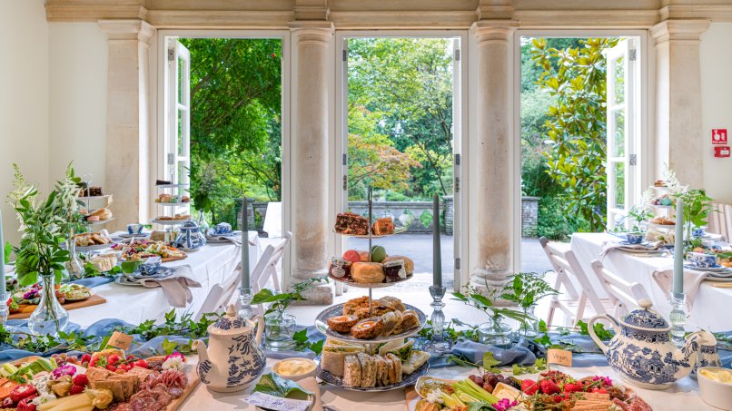 Afternoon tea in the Temple of Minerva, 360 Degree Image Photography
